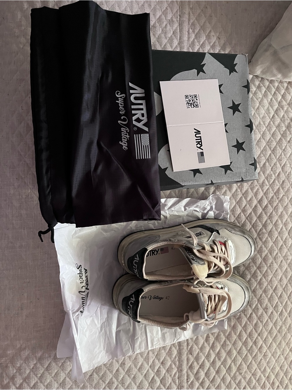 Autry Super Vintage Men's Sneakers in White, Silver & Gray - Picture 2 of 5